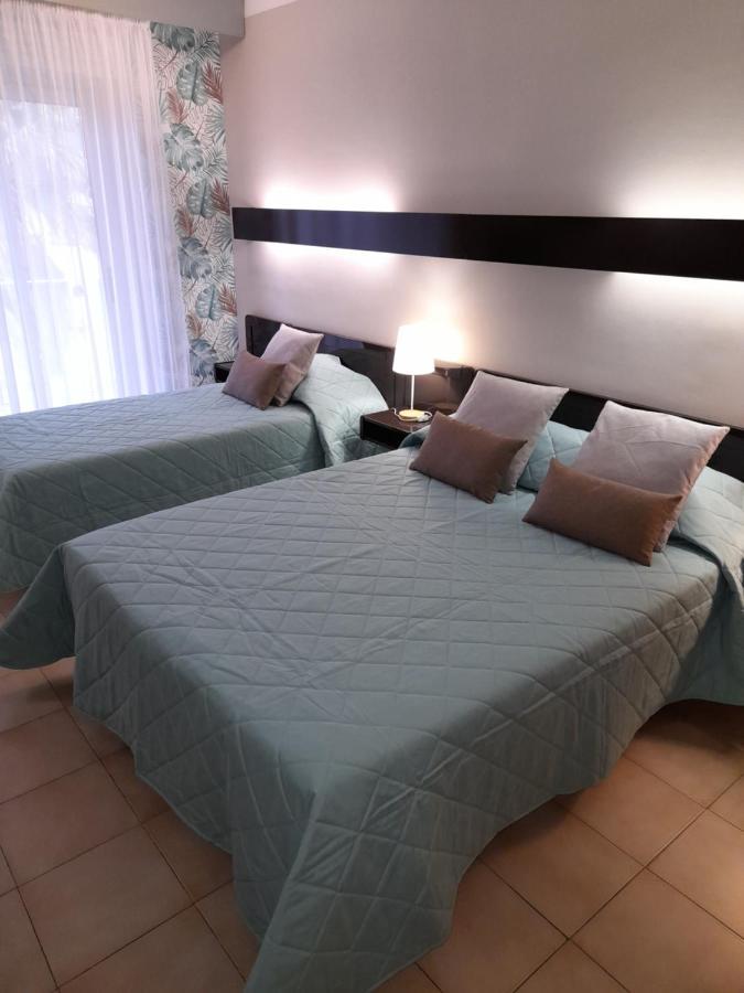 פרופריאנו Hotel Beach מראה חיצוני תמונה